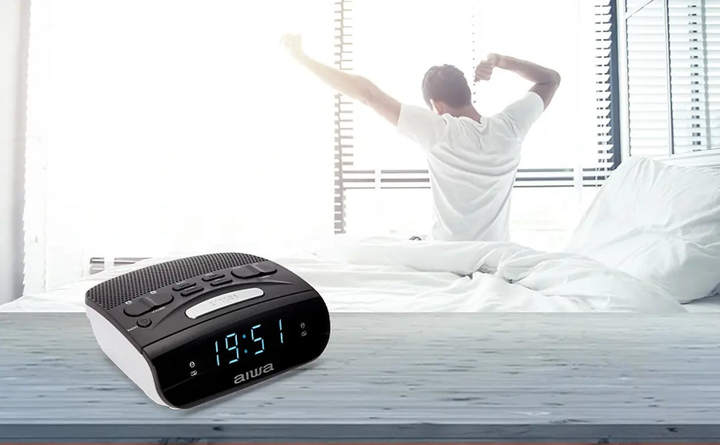 AIWA DUAL ALARM CLOCK WITH AM/FM PLL RADIO