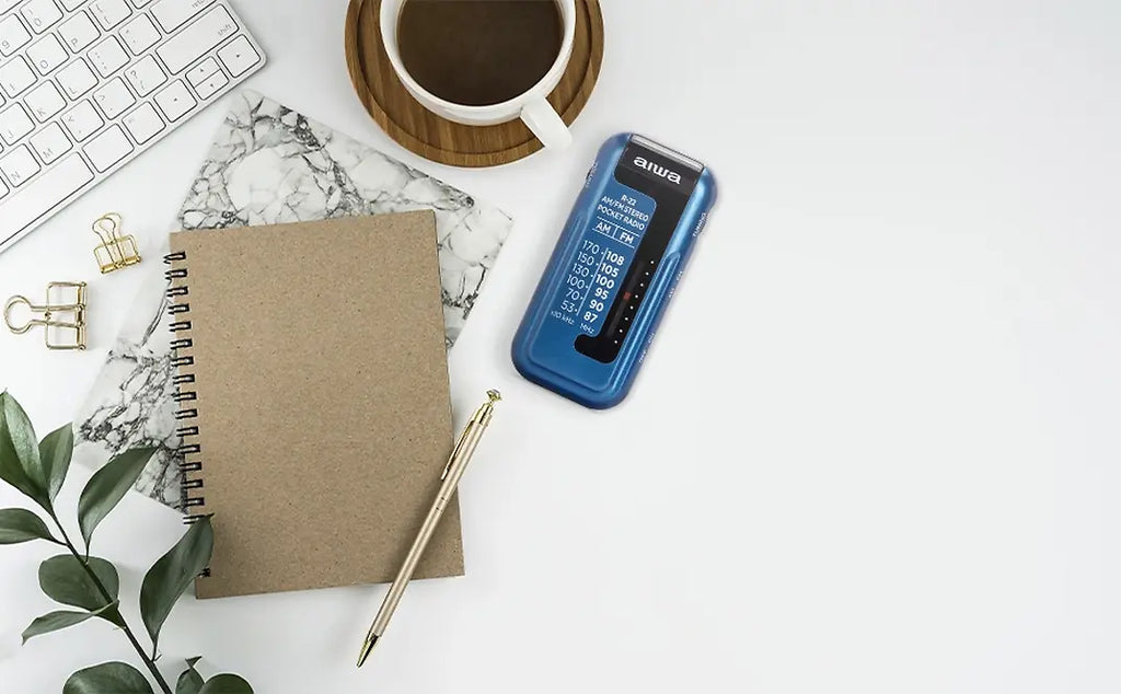 AIWA MINI POCKET RADIO WITH EARPHONES BLUE