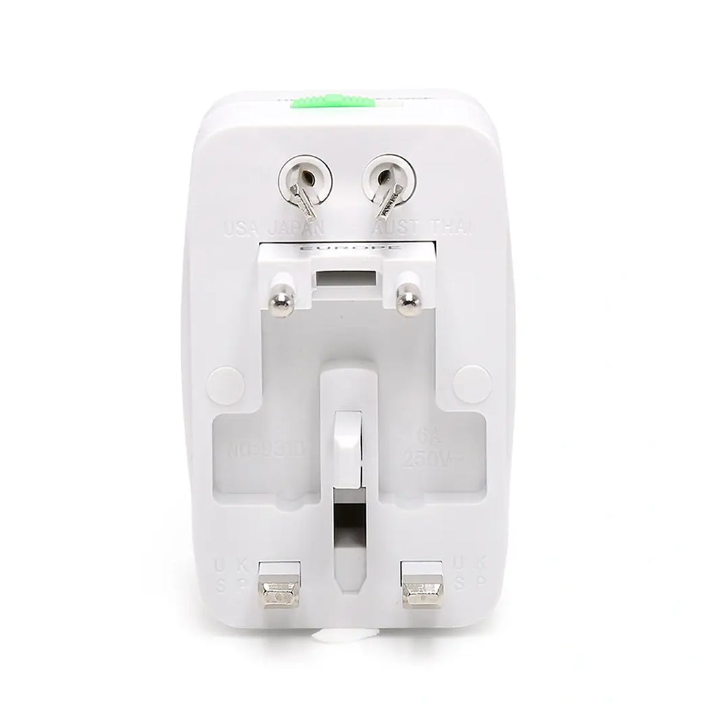 LAMTECH UNIVERSAL TRAVEL ADAPTER WITH 2 USB PORT 4 DIFFERENT PLUGS