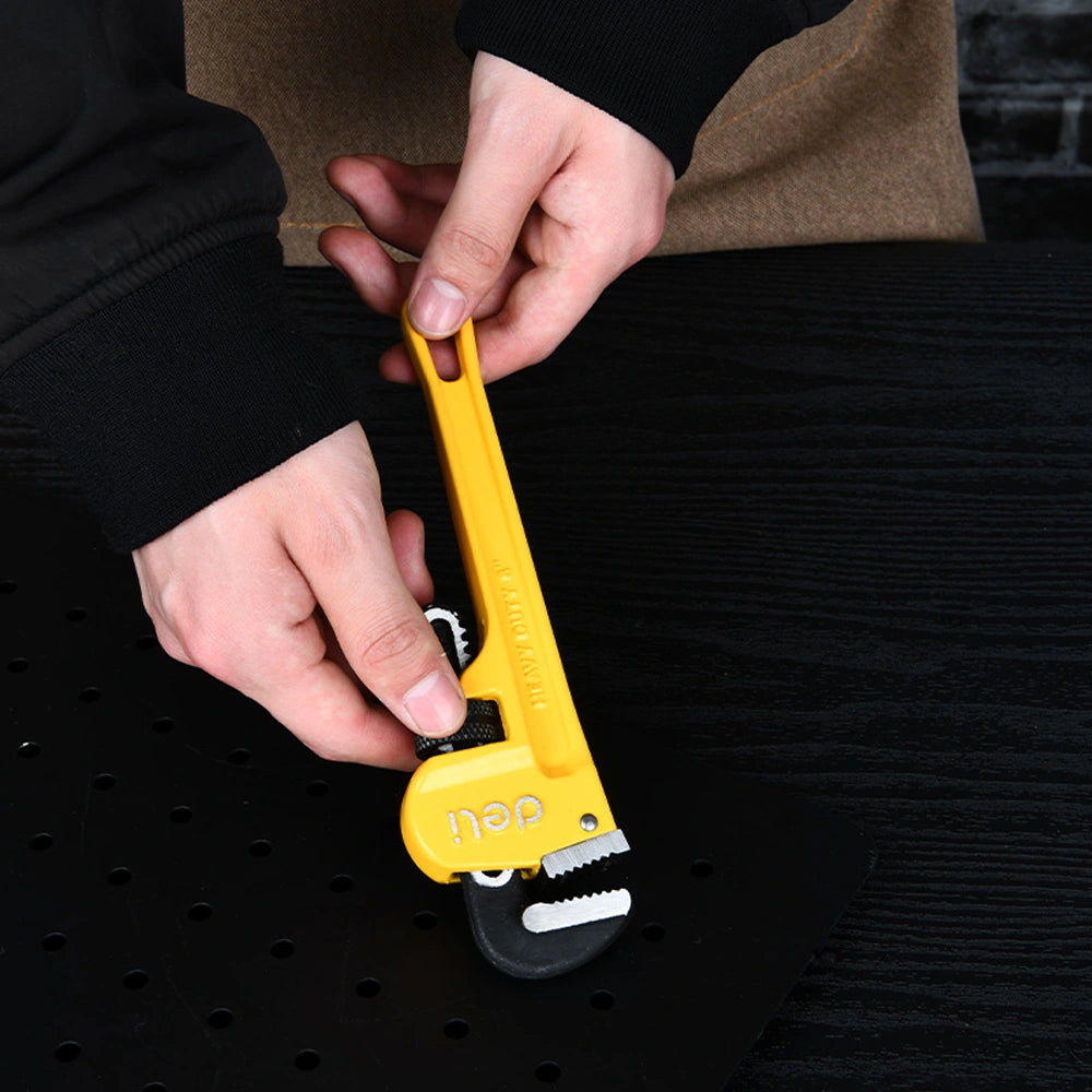DELI PIPE WRENCH 200MM YELLOW
