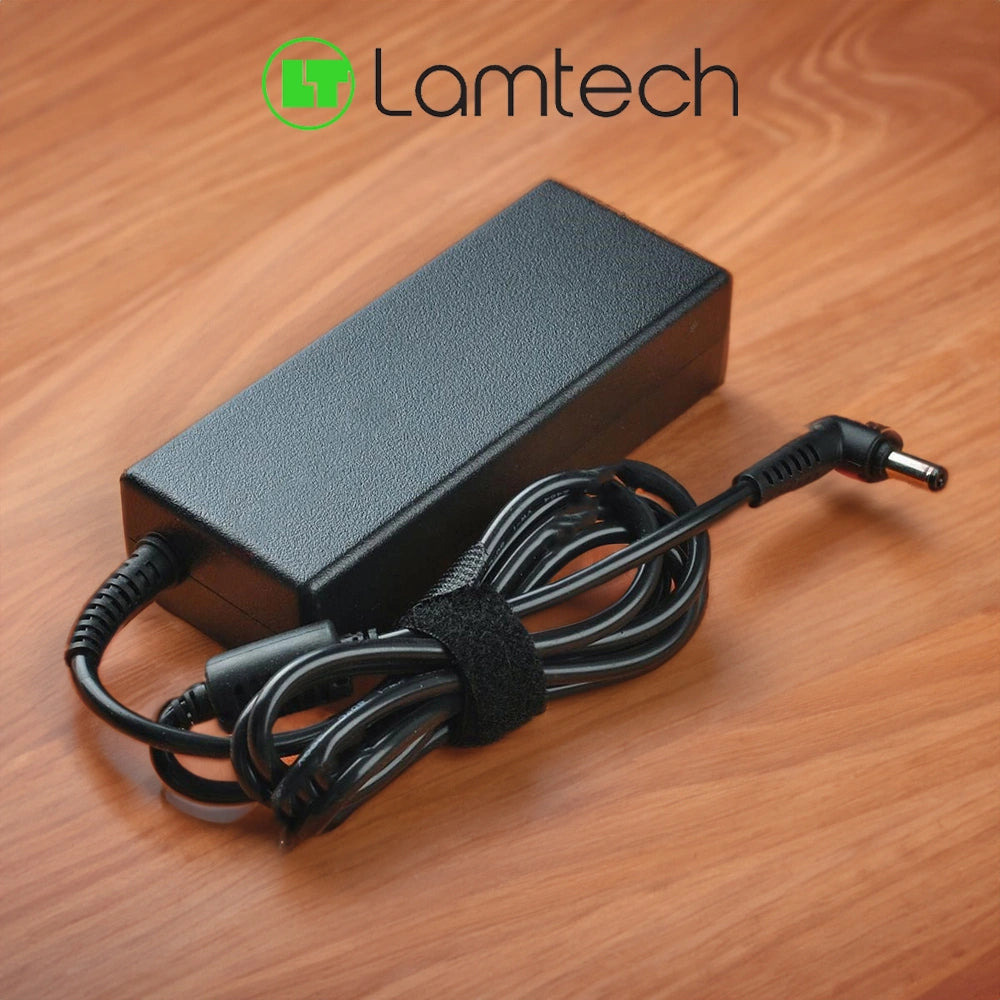 LAMTECH NOTEBOOK ADAPTER 90W TOSHIBA 19V4,74A 5,5x2,5mm