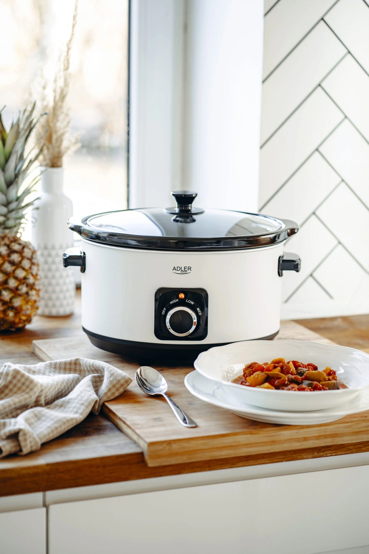 ADLER SLOW COOKER 5.8L WHITE
